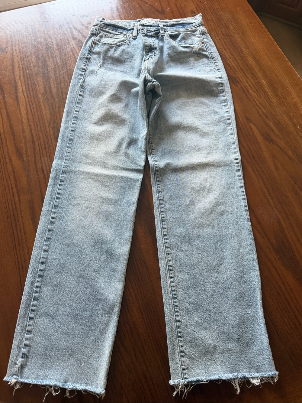 Daze Light Wash Women's Jeans
